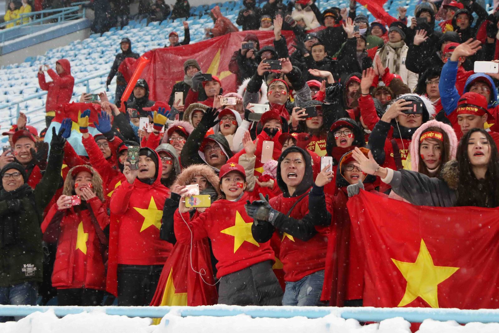 Cầu thủ Việt Nam từ biệt giải U23 châu Á trong nước mắt